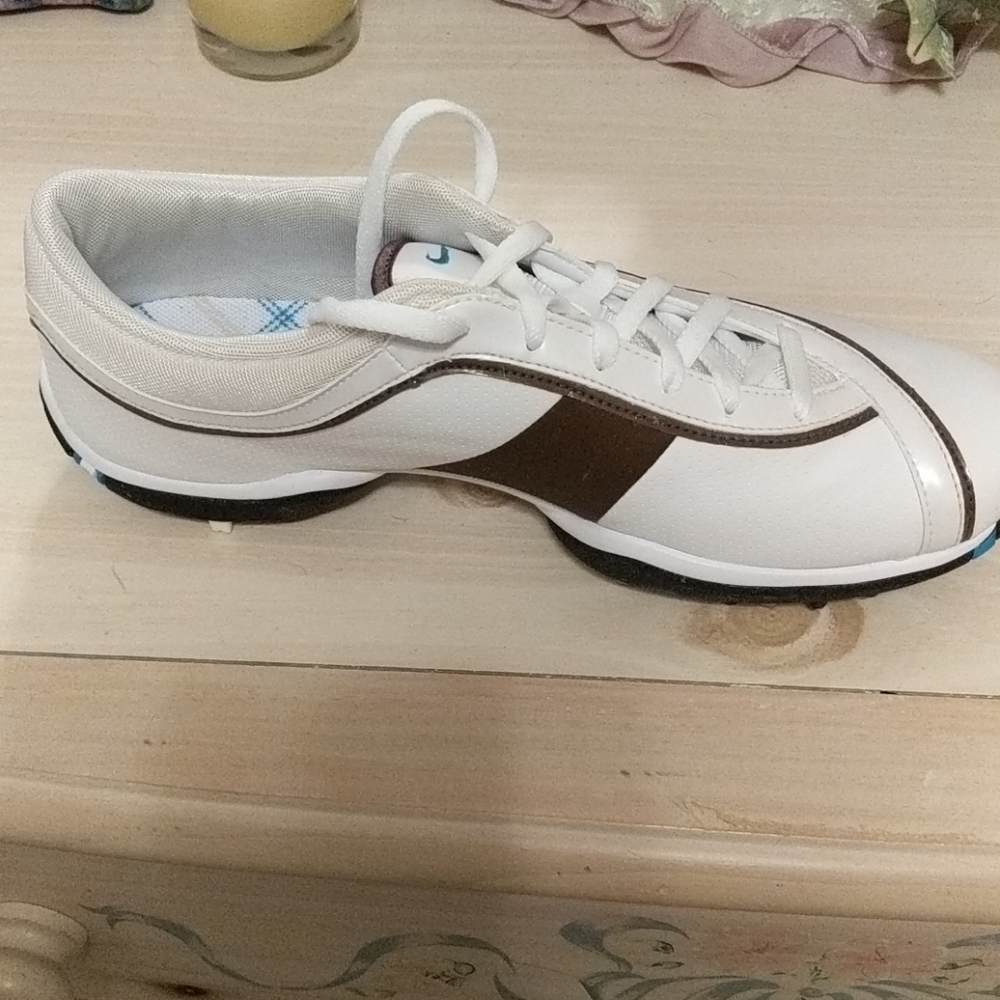 Women's Golf Shoes & Glove